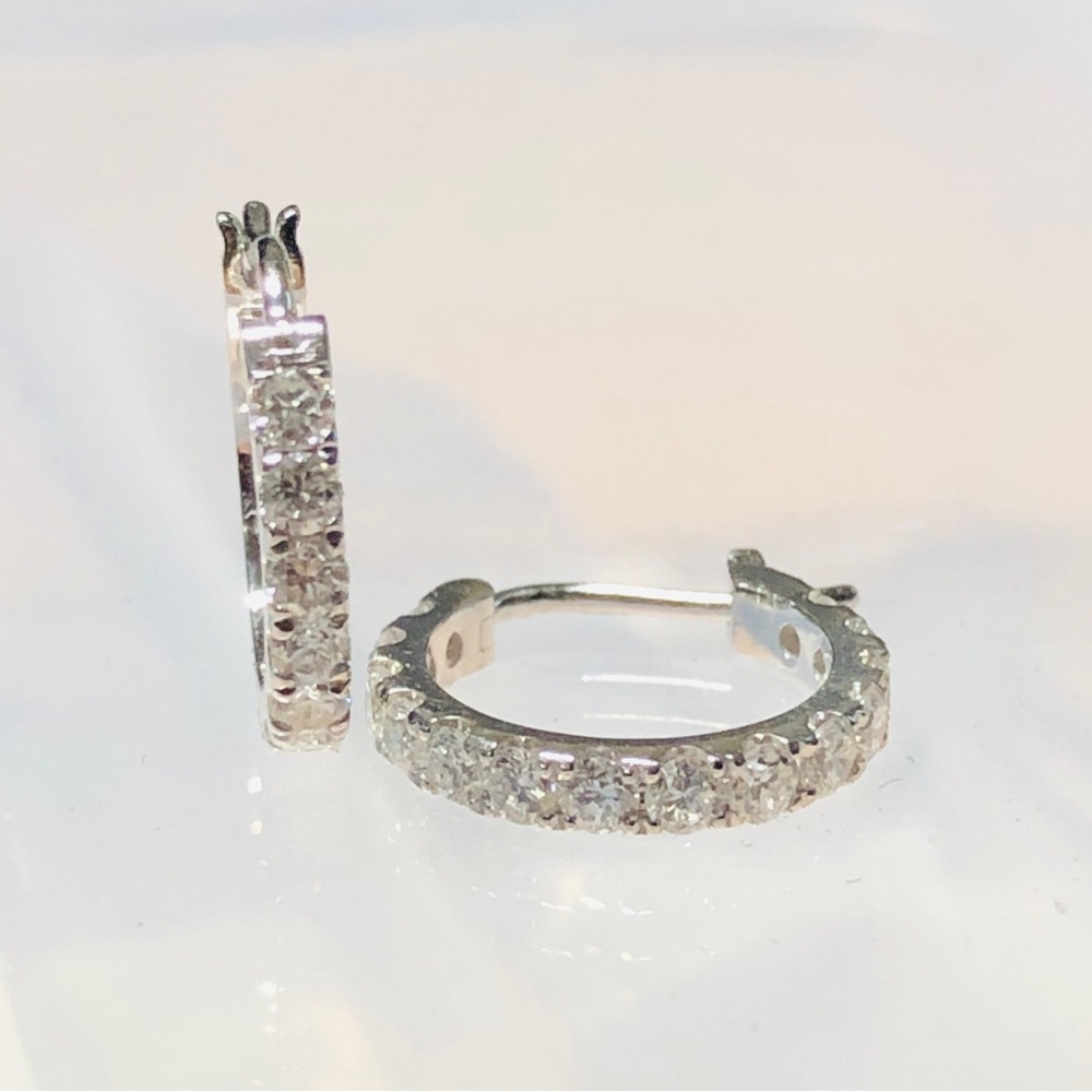 14k white gold lab diamond 0.829ct total hoop earring